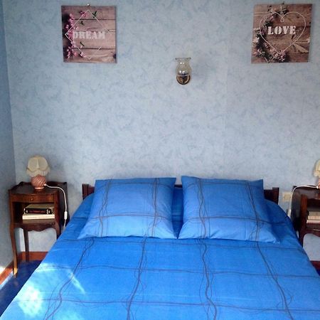 בר Chambres D'Hotes Et Gite Chez Martine מראה חיצוני תמונה